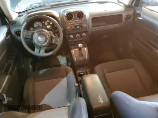 2014 Jeep Patriot Altitude with VIN 1C4NJPBAXED698408, listed as a Copart auction lot 54172925 with 98,355 mi miles and Clean Title. Bid and sale history available at DreamBid. Image 8.
