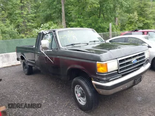 1990 Ford F-250 с VIN 1FTHX26H7LKB53460, выставлен на аукционе IAAI как лот 42156821 с пробегом 12 232 миль миль и . История ставок и продаж доступна на DreamBid. Изображение 1.