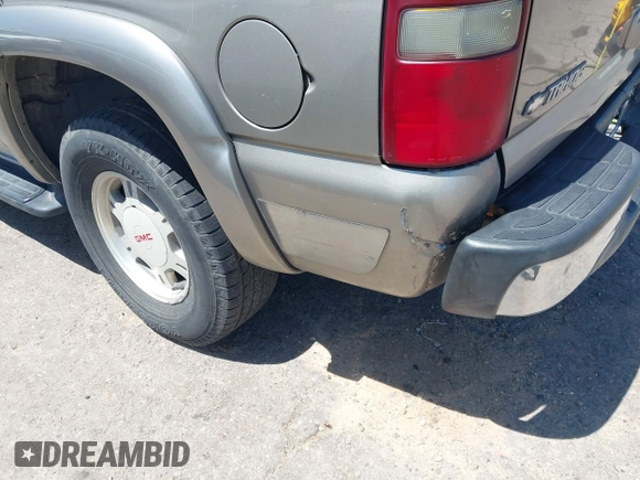 2001 Chevrolet Tahoe LT with VIN 1GNEK13T21R104604, listed as a IAAI auction lot 42663789 with 224,780 mi miles and . Bid and sale history available at DreamBid. Image 14.