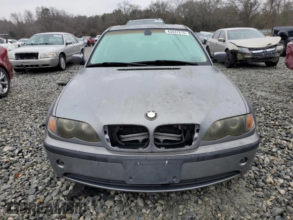 2004 BMW 3 Series 325i with VIN WBAEV33474KL63524, listed as a Copart auction lot 43437215 with 164,415 mi miles and Salvage Title. Bid and sale history available at carsss.com. Image 5.