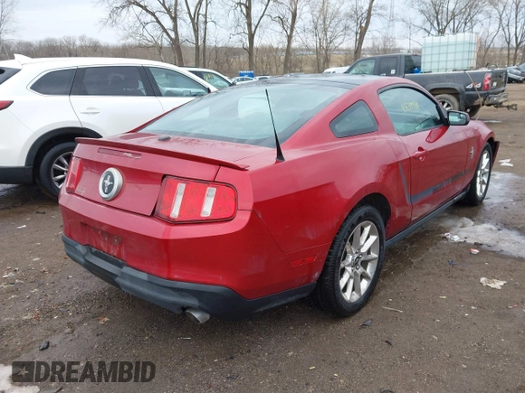 2011 Ford Mustang V6 with VIN 1ZVBP8AM0B5124826, listed as a IAAI auction lot 41639926 with 211,934 mi miles and . Bid and sale history available at carsss.com. Image 4.
