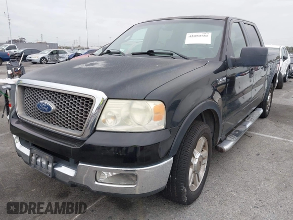 2005 Ford F-150 XLT z VIN 1FTPW12525KF02452, wystawiony jako IAAI lot #42050781 z przebiegiem 146 576 mil mil oraz . Historia ofert i sprzedaży dostępna na DreamBid. Obrazek 2.
