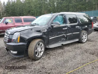 2013 Cadillac Escalade ESV Luxury с VIN 1GYS4HEF6DR291057, выставлен на аукционе Copart как лот 49505685 с пробегом 140 668 миль миль и Списание • Salvage title. История ставок и продаж доступна на DreamBid. Изображение 1.