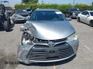 2015 Toyota Camry XLE z VIN 4T1BF1FK6FU068788, wystawiony jako IAAI lot #42380819 z przebiegiem 173 395 mil mil oraz . Historia ofert i sprzedaży dostępna na DreamBid. Obrazek 12.