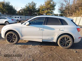 2020 Audi Q5 Premium Plus with VIN WA1BNAFY3L2060967, listed as a IAAI auction lot 41344576 with 74,755 mi miles. Bid and sale history available at carsss.com. Image 14.