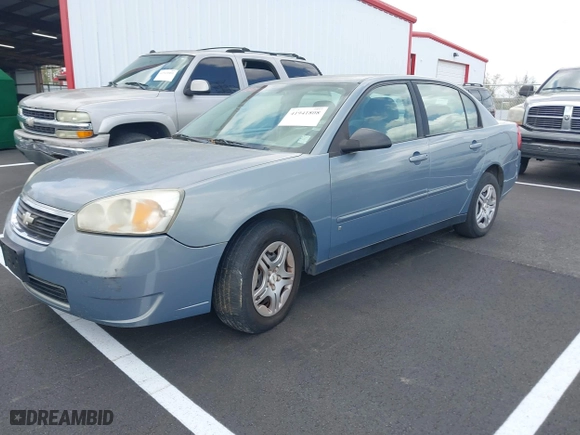 2007 Chevrolet Malibu LS w/1FL with VIN 1G1ZS57F57F274075, listed as a IAAI auction lot 41941808 with 215,987 mi miles. Bid and sale history available at carsss.com. Image 2.