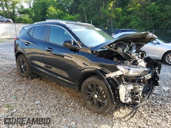 2023 Buick Encore GX Select z VIN KL4MMESL9PB055582, wystawiony jako Copart lot #62452115 z przebiegiem 30 207 mil mil oraz Szkoda całkowita • Salvage title. Historia ofert i sprzedaży dostępna na DreamBid. Obrazek 4.
