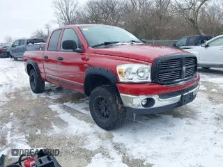 2007 Dodge 1500 SLT with VIN 1D7HU18247S240546, listed as a IAAI auction lot 41632260 with 170,079 mi miles. Bid and sale history available at carsss.com. Image 1.