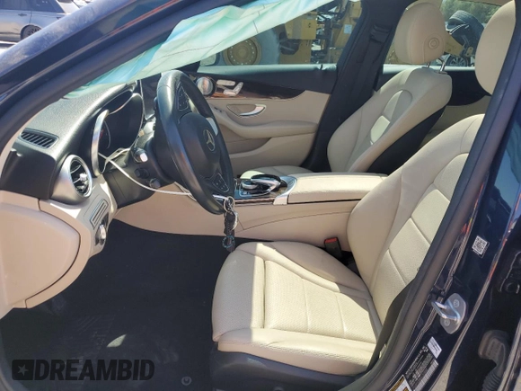 2016 Mercedes-Benz C 300 с VIN 55SWF4JB8GU169645, выставлен на аукционе Copart как лот 58185115 с пробегом 82 886 миль миль и Списание • Salvage title. История ставок и продаж доступна на DreamBid. Изображение 7.