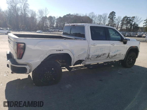 2025 GMC Sierra 2500HD AT4 z VIN 1GT4UPEY7SF114283, wystawiony jako Copart lot #86565004 z przebiegiem 4 371 mil mil oraz Szkoda całkowita • Salvage title. Historia ofert i sprzedaży dostępna na DreamBid. Obrazek 3.