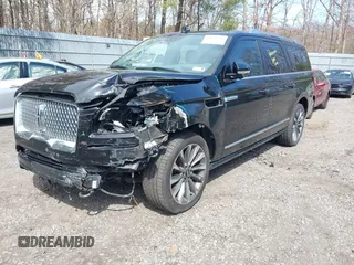 2020 Lincoln Navigator Reserve z VIN 5LMJJ3LT7LEL04385, wystawiony jako IAAI lot #41821516 z przebiegiem 126 087 mil mil oraz . Historia ofert i sprzedaży dostępna na DreamBid. Obrazek 2.