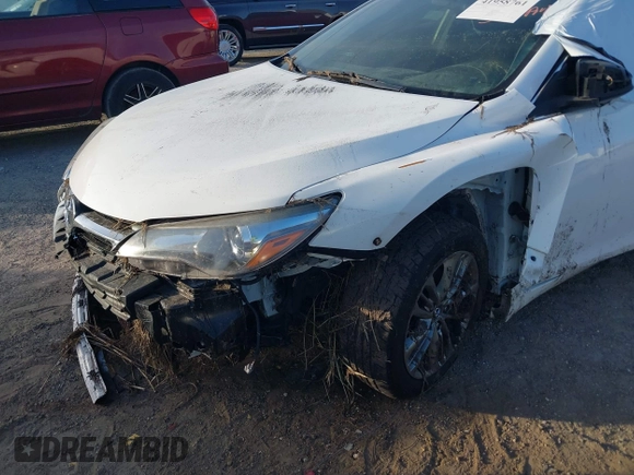 2017 Toyota Camry XLE with VIN 4T1BF1FK1HU722048, listed as a IAAI auction lot 41958761 with 999,999 mi miles. Bid and sale history available at carsss.com. Image 6.