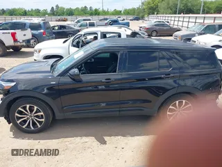 2022 Ford Explorer ST-Line with VIN 1FMSK7KH7NGB05501, listed as a IAAI auction lot 41989567 with 58,895 mi miles and . Bid and sale history available at DreamBid. Image 15.