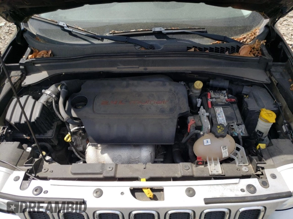 2015 Jeep Renegade Limited with VIN ZACCJADTXFPB46574, listed as a Copart auction lot 54161285 with 99,801 mi miles and Clean Title. Bid and sale history available at DreamBid. Image 12.