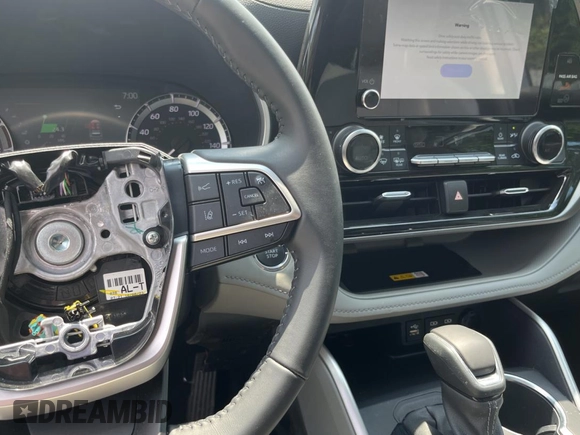 2023 Toyota Highlander L with VIN 5TDKDRAH4PS049134, listed as a Copart auction lot 63428785 with 18,645 mi miles and Salvage title. Bid and sale history available at DreamBid. Image 9.