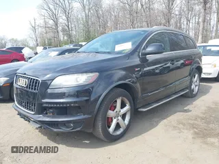2013 Audi Q7 S line Prestige z VIN WA1DGAFE2DD014884, wystawiony jako IAAI lot #41899713 z przebiegiem 130 141 mil mil oraz . Historia ofert i sprzedaży dostępna na DreamBid. Obrazek 17.