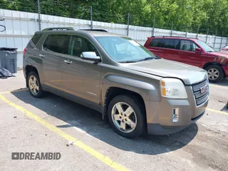 2012 GMC Terrain SLT-2 z VIN 2GKALWEK0C6218612, wystawiony jako IAAI lot #42494760 z przebiegiem 240 661 mil mil oraz . Historia ofert i sprzedaży dostępna na DreamBid. Obrazek 1.