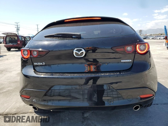 2024 Mazda 3 S Preferred z VIN JM1BPALM2R1721467, wystawiony jako Copart lot #54948775 z przebiegiem Nie podano mil oraz Szkoda całkowita • Salvage title. Historia ofert i sprzedaży dostępna na DreamBid. Obrazek 6.