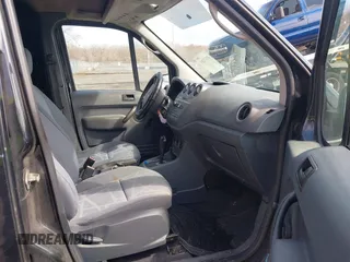 2012 Ford Transit Connect XL с VIN NM0LS7ANXCT118325, выставлен на аукционе IAAI как лот 41813281 с пробегом 136 875 миль миль и . История ставок и продаж доступна на DreamBid. Изображение 5.