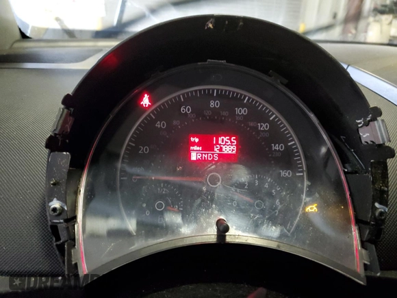 2008 Volkswagen Beetle SE with VIN 3VWRF31Y28M402071, listed as a Copart auction lot 45290245 with 127,889 mi miles and Salvage title. Bid and sale history available at DreamBid. Image 9.