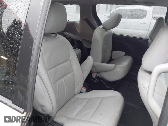 2016 Toyota Sienna Ltd with VIN 5TDDK3DC3GS142030, listed as a IAAI auction lot 41978620 with 155,563 mi miles. Bid and sale history available at carsss.com. Image 8.