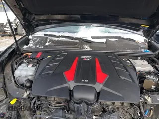 2021 Audi RS Q8 z VIN WU1ARBF18MD040611, wystawiony jako IAAI lot #41582268 z przebiegiem 38 574 mil mil oraz . Historia ofert i sprzedaży dostępna na DreamBid. Obrazek 10.