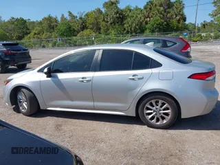 2021 Toyota Corolla LE with VIN JTDVPMAE4MJ173183, listed as a IAAI auction lot 42016420 with 114,296 mi miles. Bid and sale history available at carsss.com. Image 14.