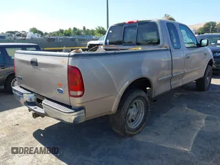 1997 Ford F-150 XL с VIN 1FTDX18W8VND37246, выставлен на аукционе IAAI как лот 42471568 с пробегом 206 485 миль миль и . История ставок и продаж доступна на DreamBid. Изображение 4.