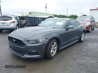 2016 Ford Mustang V6 с VIN 1FA6P8AM0G5255711, выставлен на аукционе IAAI как лот 42424046 с пробегом Не указан миль и . История ставок и продаж доступна на DreamBid. Изображение 16.