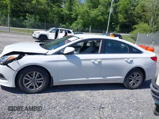 2016 Hyundai Sonata SE z VIN 5NPE24AF1GH337963, wystawiony jako IAAI lot #42199923 z przebiegiem 91 596 mil mil oraz . Historia ofert i sprzedaży dostępna na DreamBid. Obrazek 14.