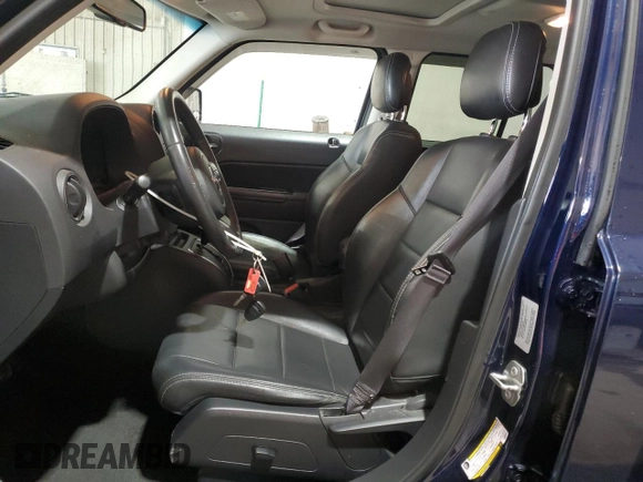 2016 Jeep Patriot Latitude with VIN 1C4NJRFB6GD580423, listed as a Copart auction lot 59733615 with 108,428 mi miles and Salvage title. Bid and sale history available at DreamBid. Image 7.