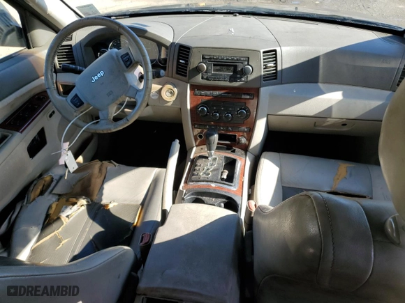 2006 Jeep Grand Cherokee Limited with VIN 1J4HS58206C230073, listed as a Copart auction lot 48040385 with 203,547 mi miles and Salvage Title. Bid and sale history available at carsss.com. Image 8.