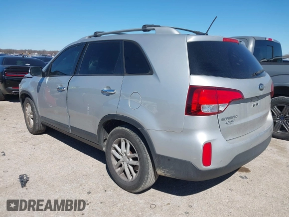 2014 Kia Sorento LX with VIN 5XYKT4A66EG534731, listed as a IAAI auction lot 41730093 with 148,931 mi miles. Bid and sale history available at carsss.com. Image 3.
