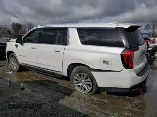 2022 GMC Yukon XL Denali with VIN 1GKS1JKL6NR152312, listed as a Copart auction lot 47548525 with 18,895 mi miles and Salvage Title. Bid and sale history available at DreamBid. Image 2.