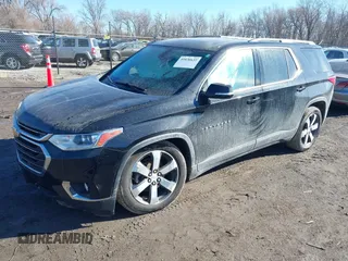2018 Chevrolet Traverse LT Leather with VIN 1GNEVHKW3JJ260483, listed as a IAAI auction lot 41636632 with 103,348 mi miles. Bid and sale history available at carsss.com. Image 17.