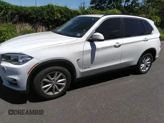 2014 BMW X5 xDrive35i z VIN 5UXKR0C56E0H20868, wystawiony jako IAAI lot #42321833 z przebiegiem 134 064 mil mil oraz . Historia ofert i sprzedaży dostępna na DreamBid. Obrazek 2.