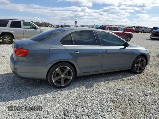 2014 Volkswagen Jetta TDI w/Premium/Nav с VIN 3VWLL7AJ7EM437287, выставлен на аукционе Copart как лот 42388315 с пробегом 169 380 миль миль и Списание • Salvage title. История ставок и продаж доступна на DreamBid. Изображение 3.