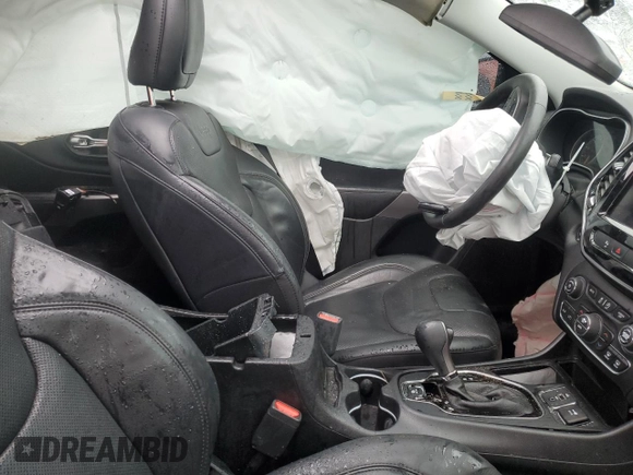 2019 Jeep Cherokee Limited with VIN 1C4PJLDX1KD143488, listed as a Copart auction lot 56759085 with 70,395 mi miles and Salvage title. Bid and sale history available at DreamBid. Image 7.