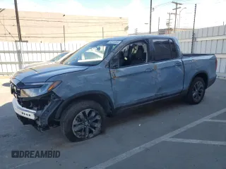 2024 Honda Ridgeline Sport z VIN 5FPYK3F18RB021179, wystawiony jako Copart lot #82610364 z przebiegiem 8 393 mil mil oraz Szkoda całkowita • Salvage title. Historia ofert i sprzedaży dostępna na DreamBid. Obrazek 1.