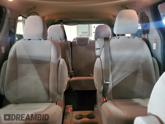 2017 Toyota Sienna LE Auto Access Seat with VIN 5TDKZ3DC0HS837182, listed as a Copart auction lot 88671015 with 415,159 mi miles and Clean Title. Bid and sale history available at carsss.com. Image 10.