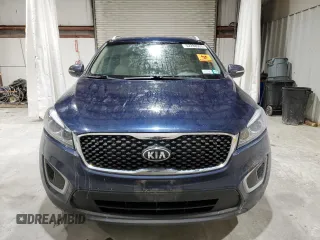2017 Kia Sorento LX with VIN 5XYPGDA5XHG308469, listed as a Copart auction lot 52288925 with 77,454 mi miles and Salvage Title. Bid and sale history available at carsss.com. Image 5.