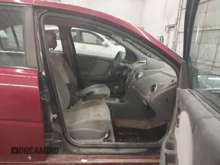 2006 Saturn ION z VIN 1G8AL55F86Z172250, wystawiony jako IAAI lot #42070631 z przebiegiem 219 987 mil mil oraz . Historia ofert i sprzedaży dostępna na DreamBid. Obrazek 5.