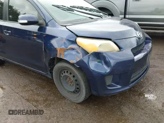 2010 Scion xD z VIN JTKKU4B42AJ052089, wystawiony jako IAAI lot #42310106 z przebiegiem Nie podano mil oraz . Historia ofert i sprzedaży dostępna na DreamBid. Obrazek 6.