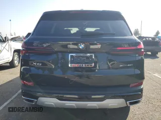 2025 BMW X5 sDrive40i with VIN 5UX13EU09S9Y23879, listed as a Copart auction lot 43774515 with 210 mi miles and Salvage Title. Bid and sale history available at carsss.com. Image 6.