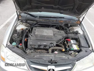 2003 Acura TL with VIN 19UUA56633A005104, listed as a IAAI auction lot 41925680 with 306,082 mi miles. Bid and sale history available at carsss.com. Image 10.