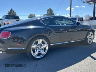 2014 Bentley Continental GT z VIN SCBFU7ZA0EC094781, wystawiony jako Copart lot #50996825 z przebiegiem 20 735 mil mil oraz Szkoda całkowita • Salvage title. Historia ofert i sprzedaży dostępna na DreamBid. Obrazek 4.