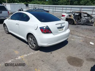 2010 Scion tC z VIN JTKDE3B71A0313020, wystawiony jako IAAI lot #42308791 z przebiegiem 177 716 mil mil oraz . Historia ofert i sprzedaży dostępna na DreamBid. Obrazek 3.