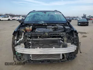 2017 Chrysler Pacifica Touring L with VIN 2C4RC1BG4HR593152, listed as a Copart auction lot 87869615 with 83,292 mi miles and Salvage Title. Bid and sale history available at DreamBid. Image 5.