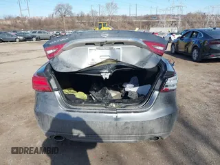 2018 Nissan Maxima SV with VIN 1N4AA6AP4JC400181, listed as a IAAI auction lot 41470197 with Not Provided miles and . Bid and sale history available at DreamBid. Image 17.