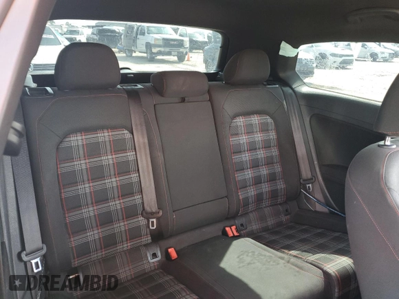 2015 Volkswagen GTI S с VIN 3VWTT7AU8FM046449, выставлен на аукционе Copart как лот 45322725 с пробегом 113 740 миль миль и Списание • Salvage title. История ставок и продаж доступна на DreamBid. Изображение 10.